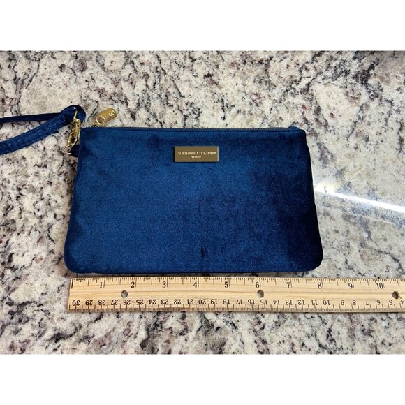 Adrienne Vittadini Studio Wristlet Clutch Blue Velvet Gray Floral Lining Retro - Picture 5 of 6